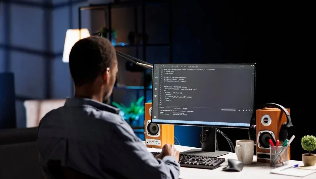 emploi togo Senior Backend Developer