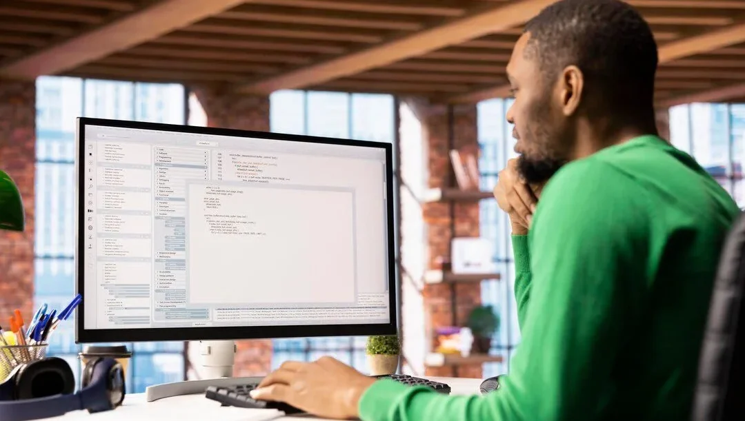 emploi togo Senior Frontend Developer