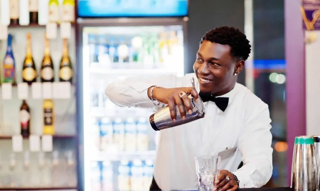 emploi togo barman