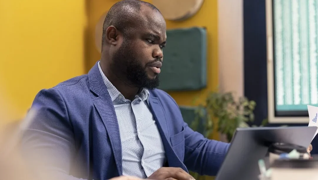 emploi togo gestionnaire logistique