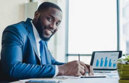 Deviens analyste de risques de credit certifie