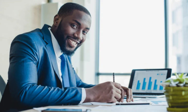 Deviens analyste de risques de credit certifie